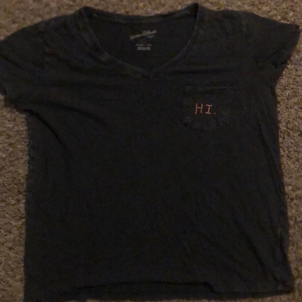 T-shirt soft, stretchy, great quality!